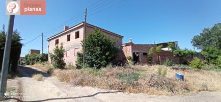 EDIFICACIÓN EN ZONA DE LLIVIA photo 0