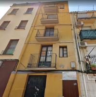 EDIFICIO DE CUATRO PLANTAS EN ZONA RAMBLA D'ARAGÓ - CASC ANTIC photo 0