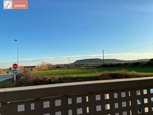 Casa de planta baja con terreno en Alguaire: ¡tu hogar perfecto todo el año! photo 0