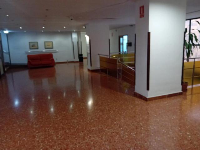 PISO EN ZONA ESCORXADOR - INSTITUS photo 0