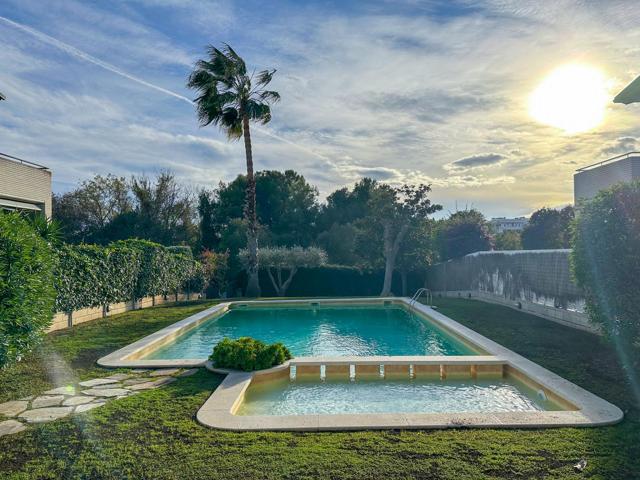 Casa En venta en Levantina, Sitges photo 0