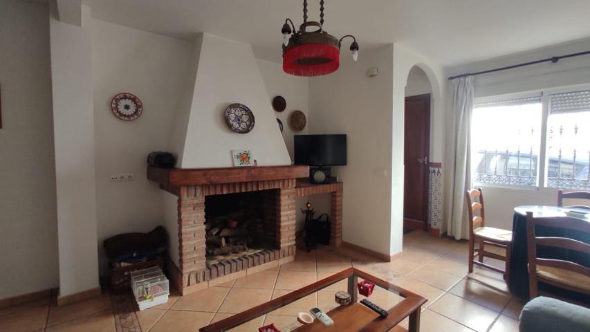 ESTUPENDA CASA EN VENTA EN EL CARPIO! photo 0