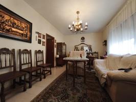 CASA DE UNA SOLA PLANTA EN VENTA EN EL CARPIO! photo 0