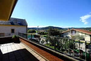 Villa En venta en Bárcena de Cicero photo 0