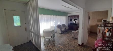 Villa En venta en Laredo photo 0