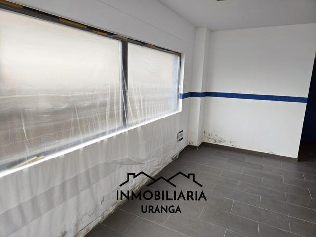 Local En venta en Colindres photo 0