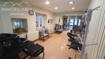 Local En venta en Laredo photo 0