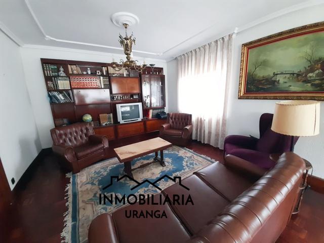 Villa En venta en Ampuero photo 0