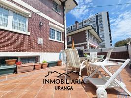 Villa En venta en Laredo photo 0