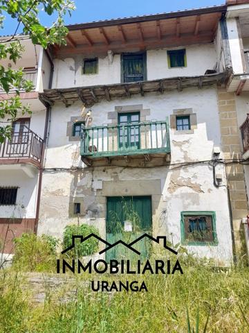 Villa En venta en Guriezo photo 0