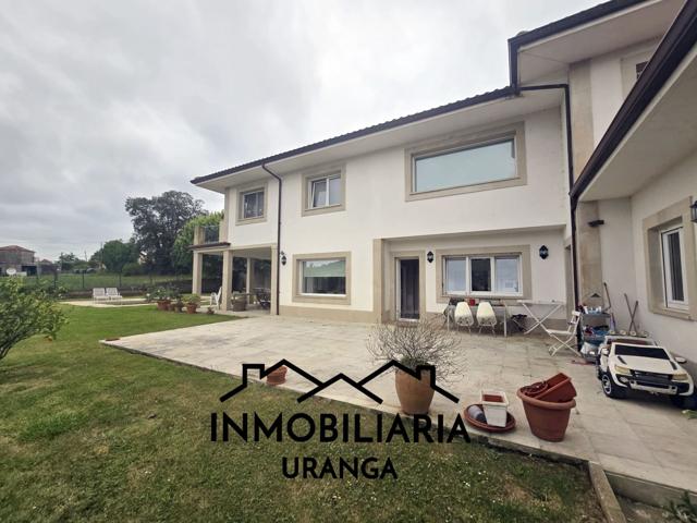 Villa En venta en Meruelo photo 0