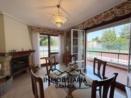 Villa En venta en Laredo photo 0