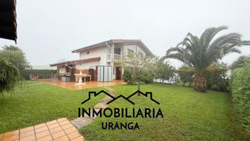Villa En venta en Limpias photo 0