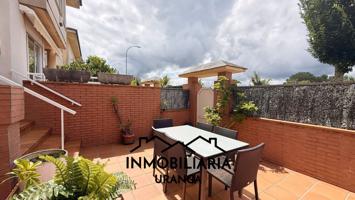 Villa En venta en Laredo photo 0