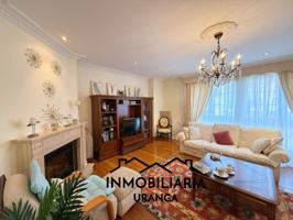 Villa En venta en Laredo photo 0