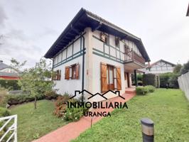Villa En venta en Castro-Urdiales photo 0