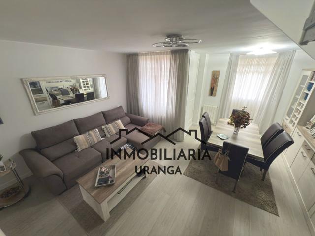 Villa En venta en Laredo photo 0