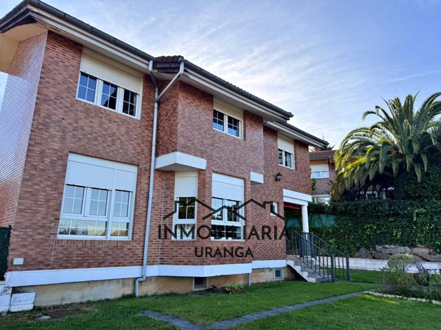 Villa En venta en Limpias photo 0