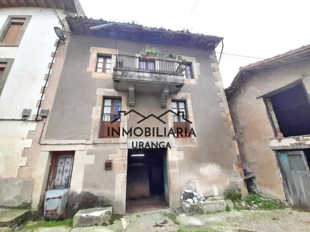 Villa En venta en Guriezo photo 0