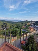 Casa - Chalet en venta en Rubí de 245 m2 photo 0