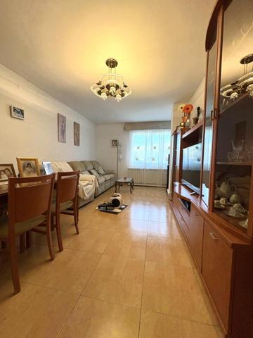 Excelente ubicación para la vida familiar photo 0