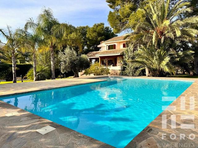 ESPECTACULAR VILLA EN L&#x27;ELIANA photo 0