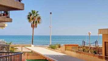 MAGNÍFICO APARTAMENTO ESQUINERO en PRIMERA LÍNEA de Playa del Racó photo 0