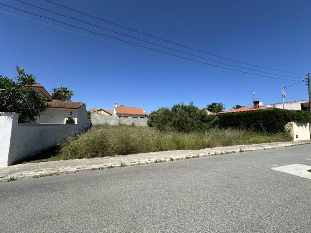 Venta de terreno en Mont-roig del Camp photo 0
