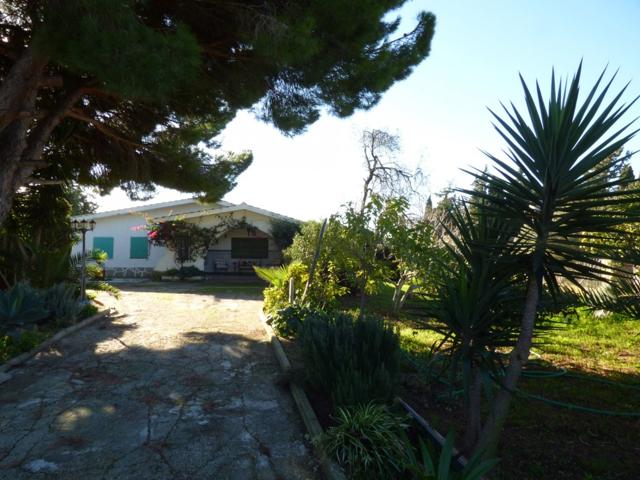 FINCA DE 4.400m2 (Consta: CHALET + CHALET Y PISCINA + PARCELA ) photo 0