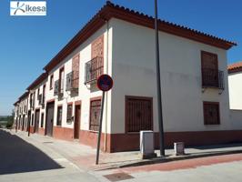 ESTUPENDA CASA ADOSADA DE ESQUINA A ESTRENAR EN PEDRO ABAD. A TAN SOLO 35 KM DE CORDOBA CAPITAL. photo 0