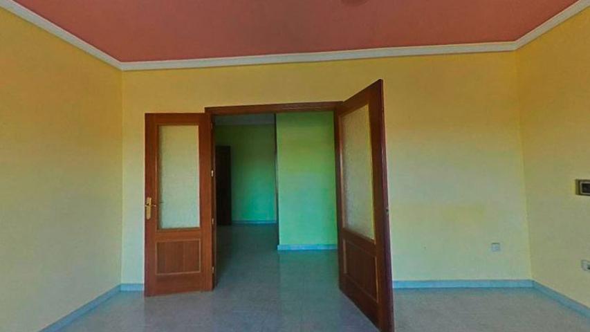 Piso de 4 habitaciones en Villacarrillo (Jaén) photo 0