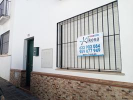 “Adosado en Cañaveral de León es uno de los pueblos más singulares de Huelva. photo 0