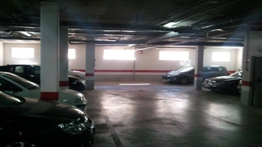 Garaje de Moto en Luis Montoto - Santa Justa (Sevilla) photo 0