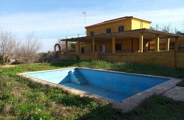 Venta de Chalet Independiente en Lora del Río (Sevilla) photo 0