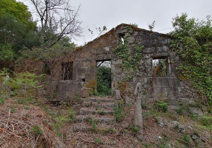 Parcela con Casa en Venta en Gondomar photo 0