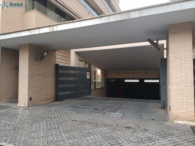 Plaza de garaje en Urbanización los Jardines de la Sierra!!! photo 0