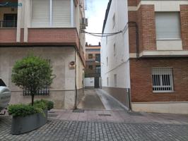 Plaza de garaje en el centro de Lucena (Córdoba) photo 0