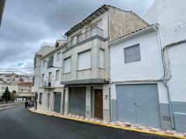 Venta de Casa Adosada en Castillo de Locubín (Jaén) photo 0