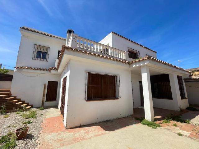 CASA EN VENTA EN EL PINAR DE CHIPIONA photo 0
