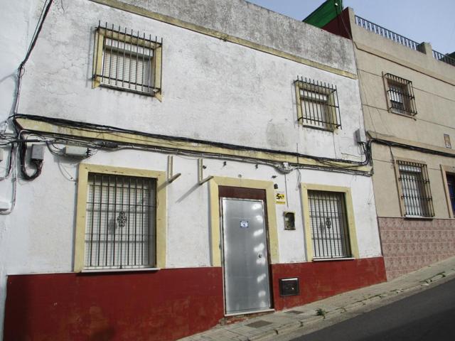 OPORTUNIDAD BANCARIA, AMPLIA CASA EN ZONA SUR EN VENTA photo 0