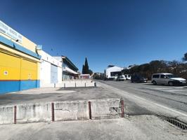 Venta de nave industrial sin posesión en Baena (Córdoba) photo 0