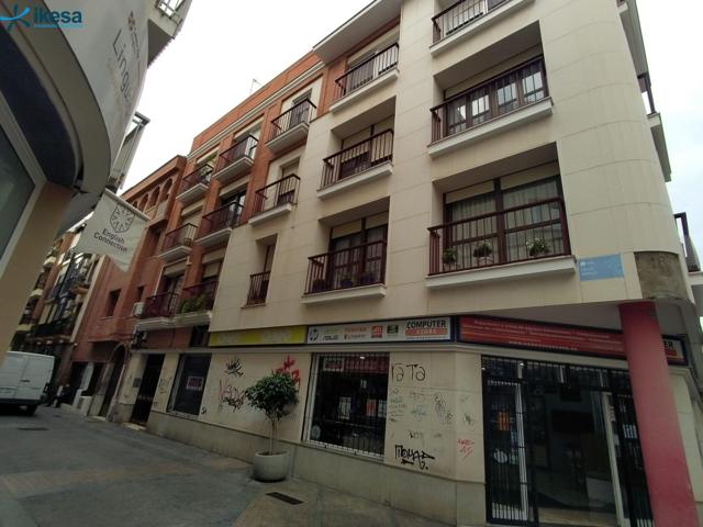 VENTA DE PISO EN ZONA CENTRO (HUELVA), ACTIVO INMOBILIARIO SIN POSESIÓN photo 0