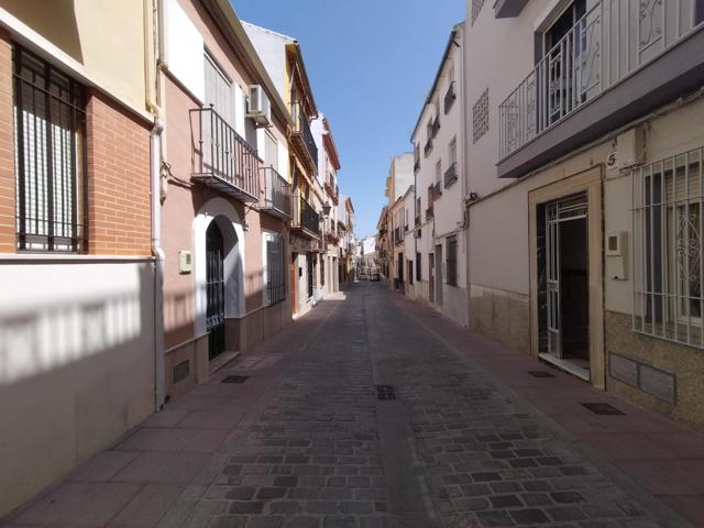 Venta de piso sin posesión en Lucena (Córdoba) photo 0