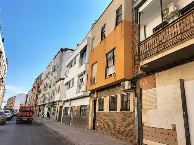 Venta de piso sin posesión en zona de Levante de Córdoba photo 0