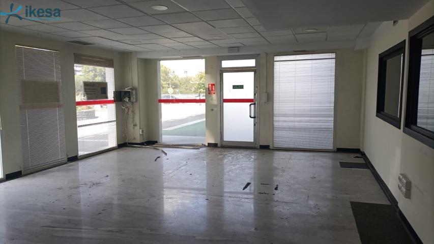 Venta de Oficina en Avda. Averroes, Edificio EUROSEVILLA - Sevilla photo 0