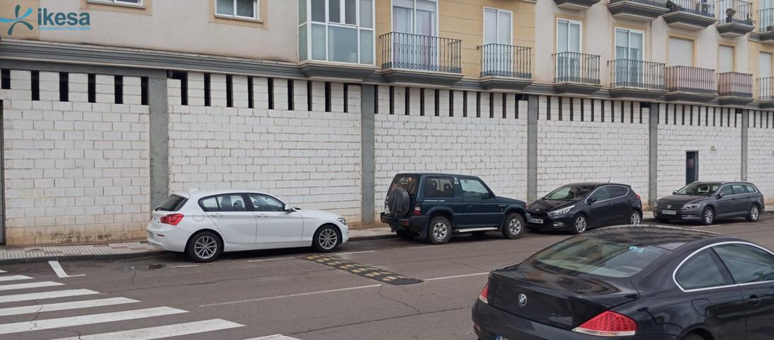 Venta de 2 Locales Comerciales en Don Benito (Badajoz) photo 0
