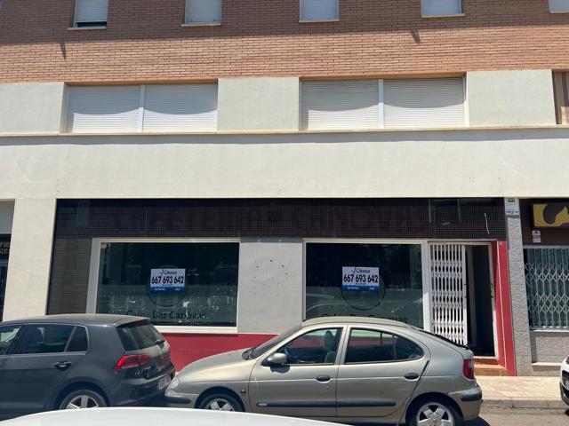 Venta de Local Comercial en Don Benito, Badajoz photo 0