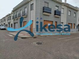 Venta de Local en Talavera la Real (Badajoz) photo 0