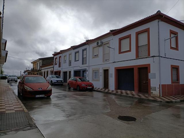 Venta de casa adosada sin posesión en Fuente Carreteros photo 0