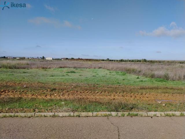 Venta de Suelo Urbanizable Residencial en Pueblonuevo del Guadiana (Badajoz) photo 0